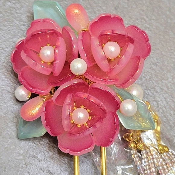 HANDMADE Glass Flower Pearl Hairpin [Brand New] - Picture 4 of 8